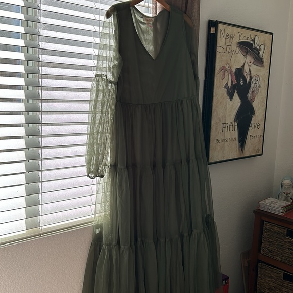 Listiele beautiful tiered mesh dress , new, large, 1 peach/ mocha , 1 green - Picture 6 of 6